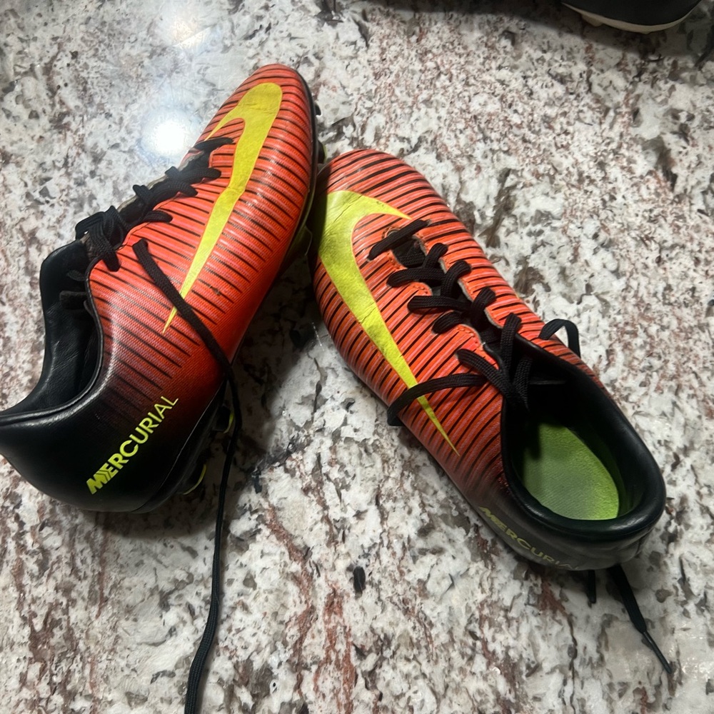 Nike Red and Black Sneakers Sleek Design